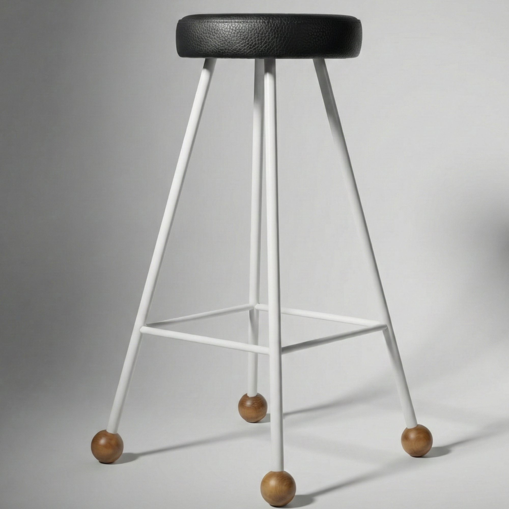 Bar Taburesi Deri Döşemeli Beyaz Metal Ayaklı – 75cm