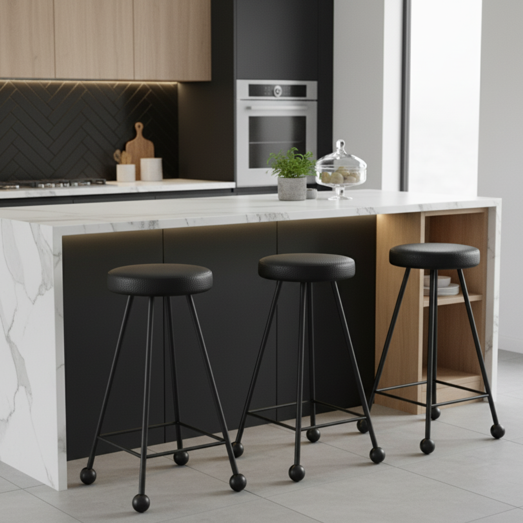 Bar Taburesi Deri Döşemeli Simsiyah Metal Ayaklı – 65cm