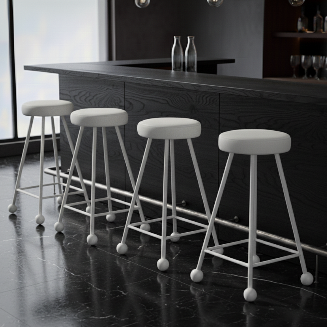 Bar Taburesi Deri Döşemeli Bembeyaz Metal Ayaklı – 65cm