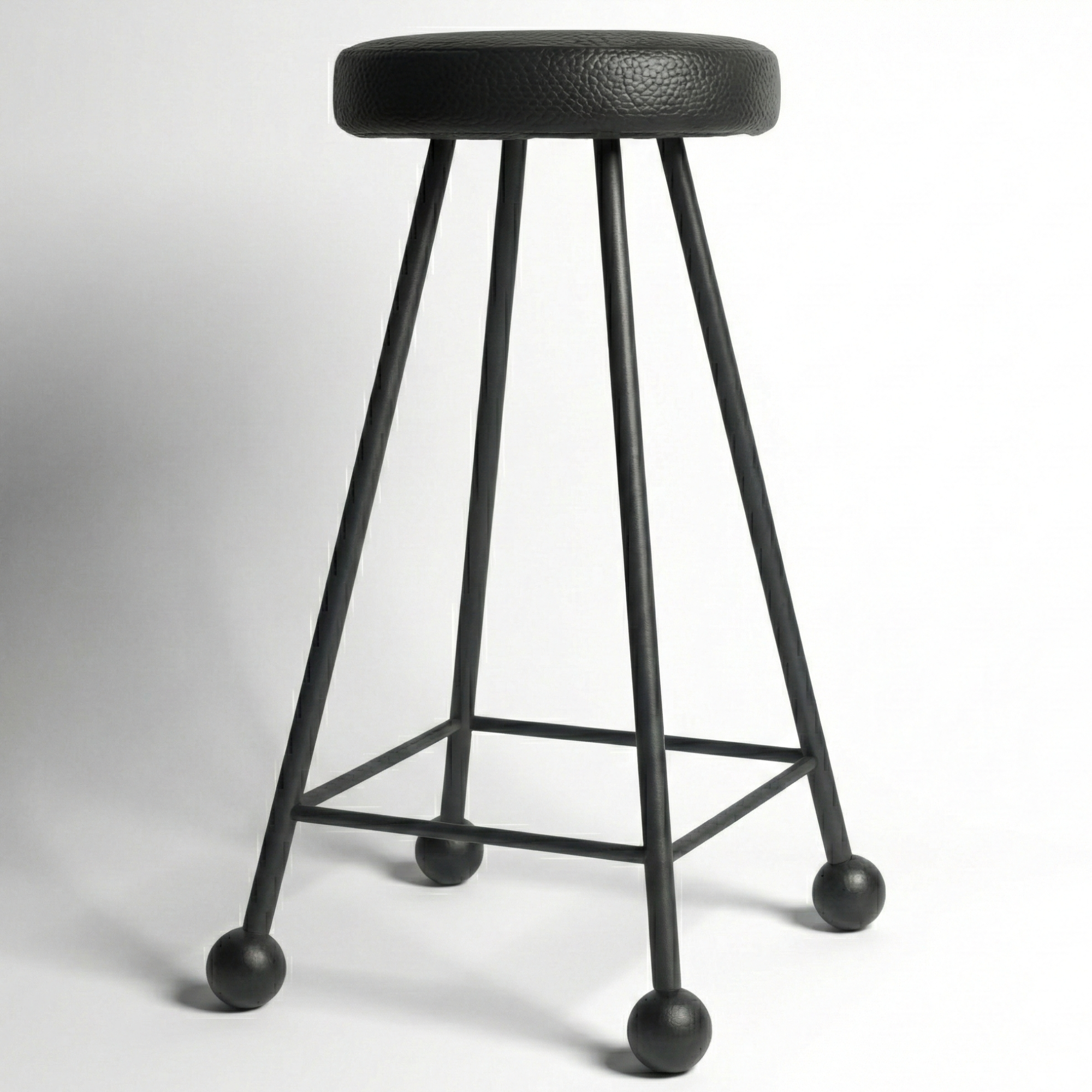 Bar Taburesi Deri Döşemeli Simsiyah Metal Ayaklı – 65cm