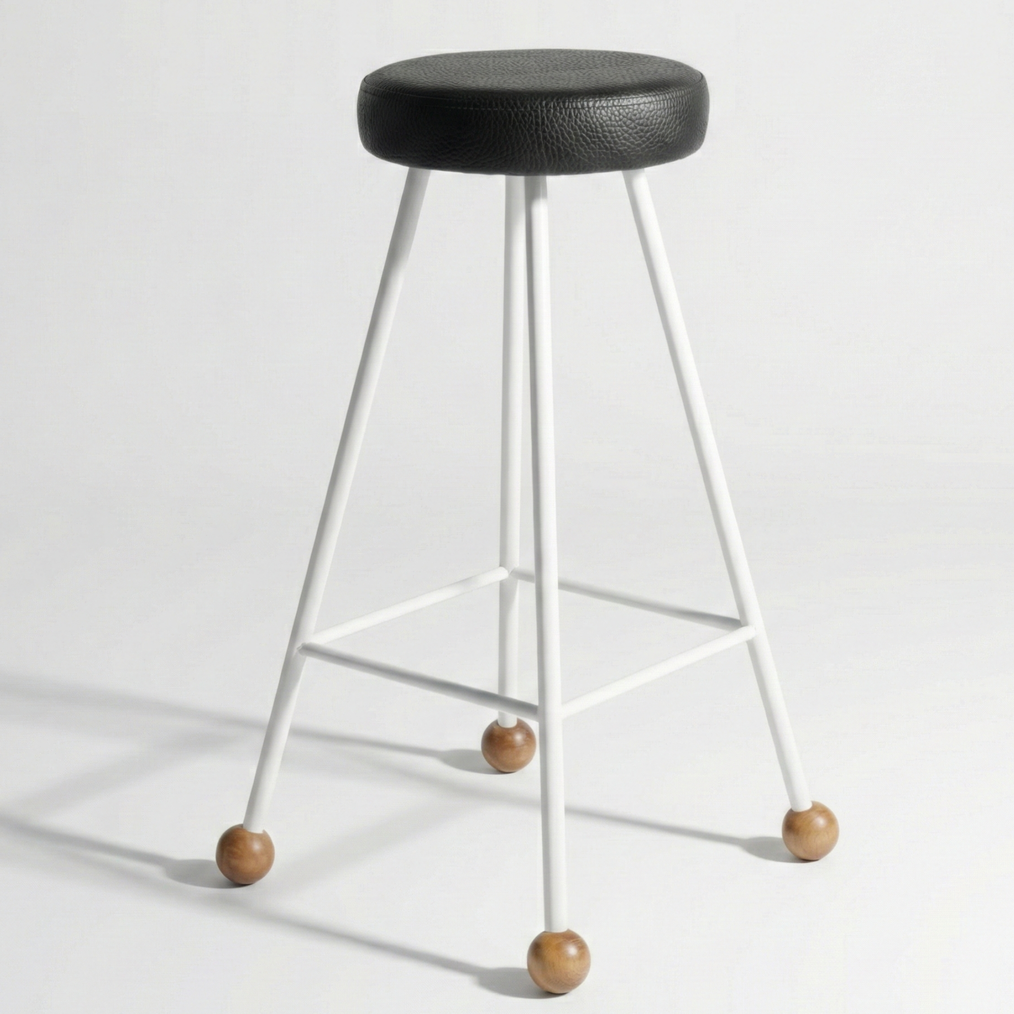 Bar Taburesi Deri Döşemeli Beyaz Metal Ayaklı – 75cm