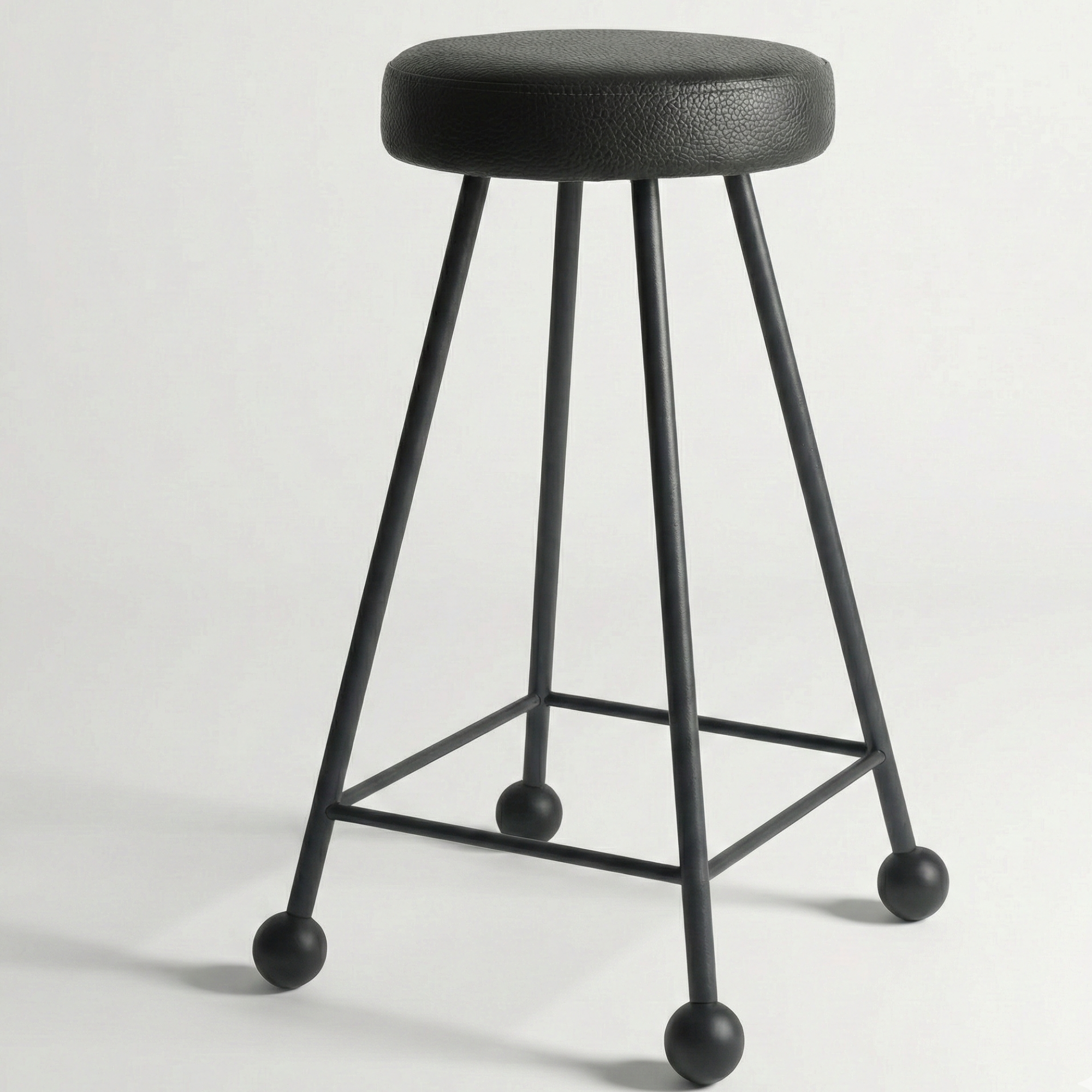 Bar Taburesi Deri Döşemeli Simsiyah Metal Ayaklı – 65cm