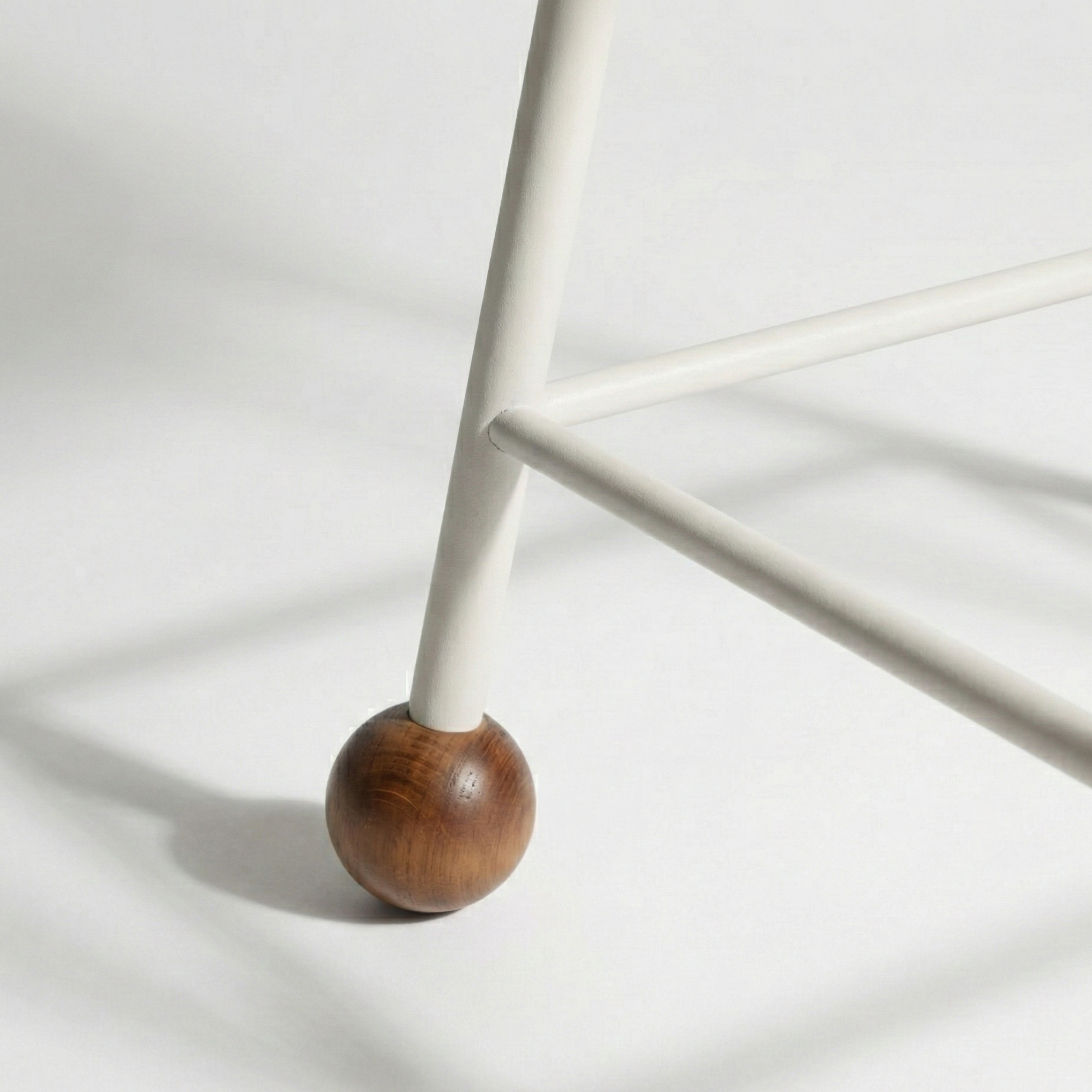 Bar Taburesi Ahşap Beyaz Metal Ayaklı – 65cm