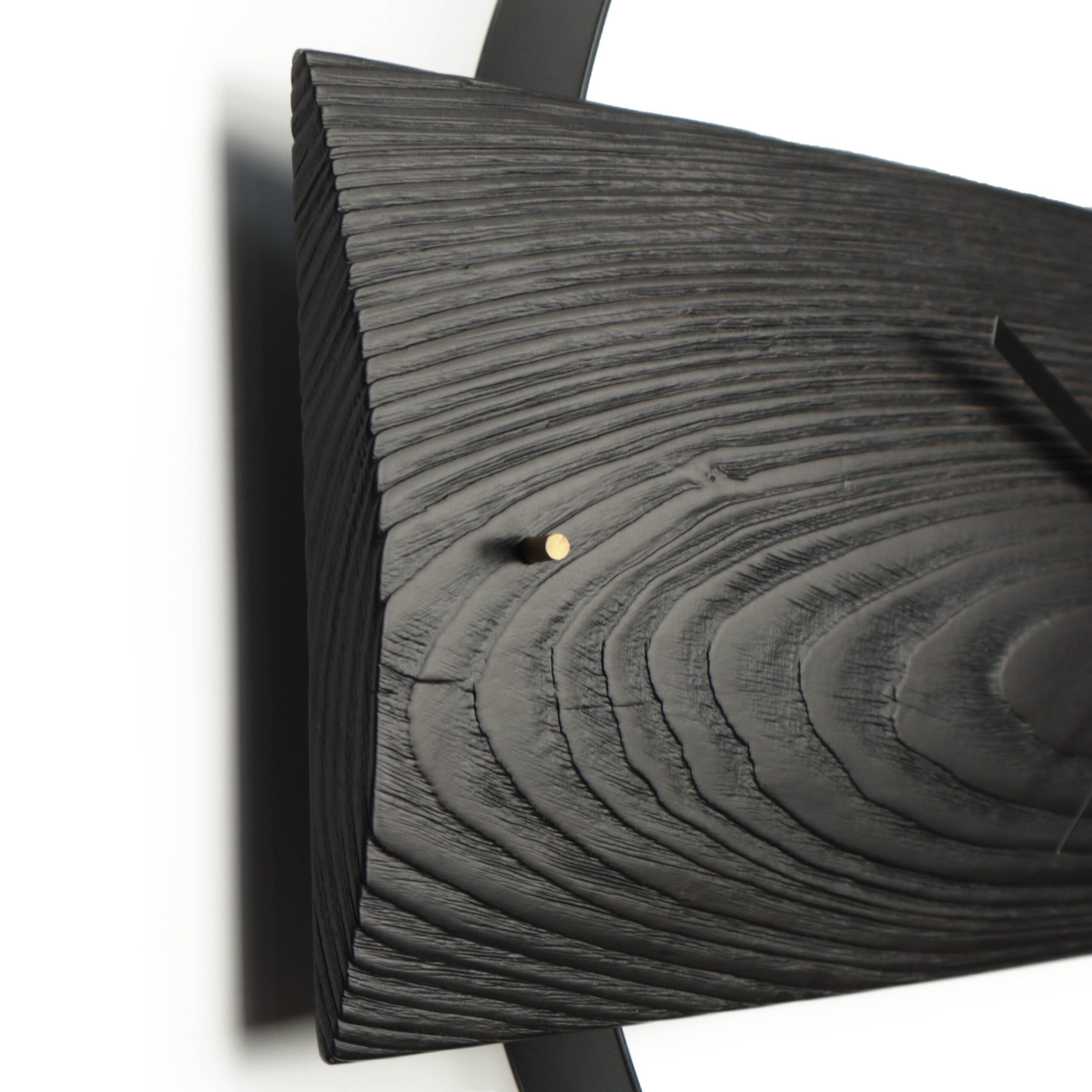 Duvar Saati Köknar Ağacı Siyah Bombeli Metal Çemberli  – Ø48cm