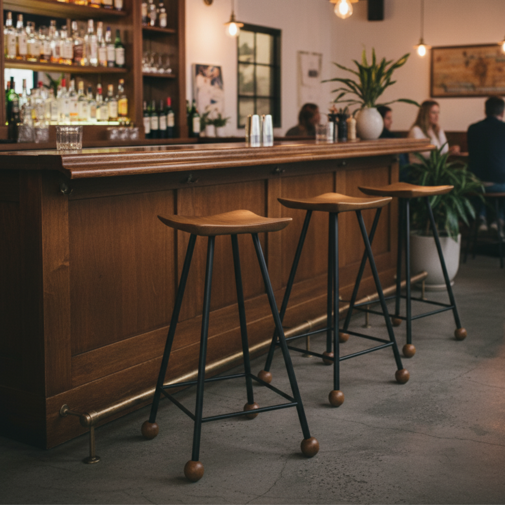 Bar Taburesi Ahşap Siyah Metal Ayaklı – 65cm