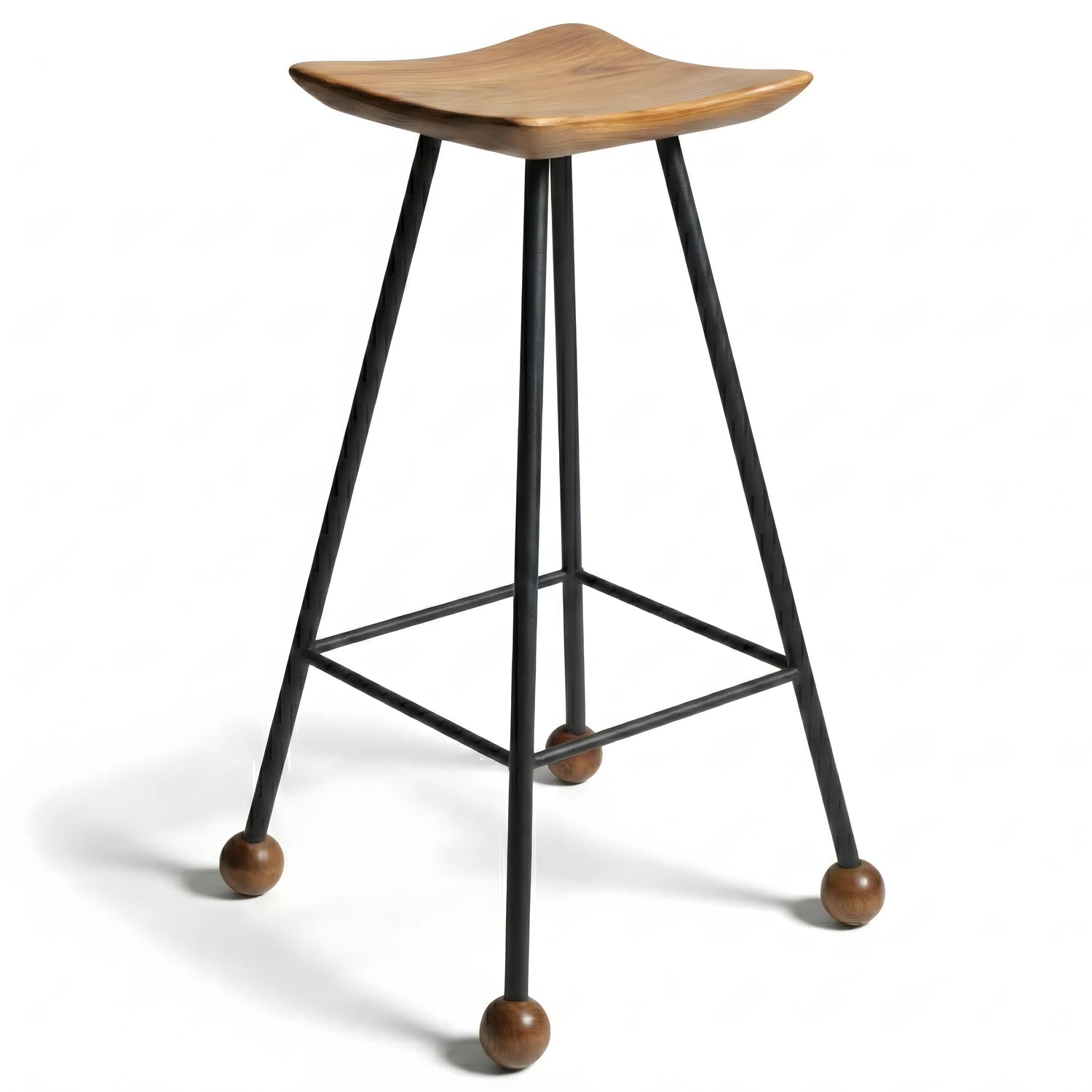 Wood Stone Art özel üretim köknar ahşap bar taburesi ve siyah metal ayak tasarımı.