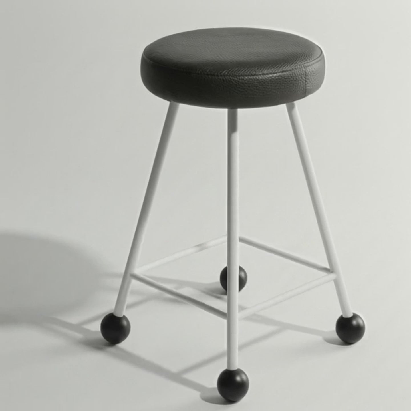 Tabure Deri Döşemeli Siyah Beyaz Metal Ayaklı – 55cm