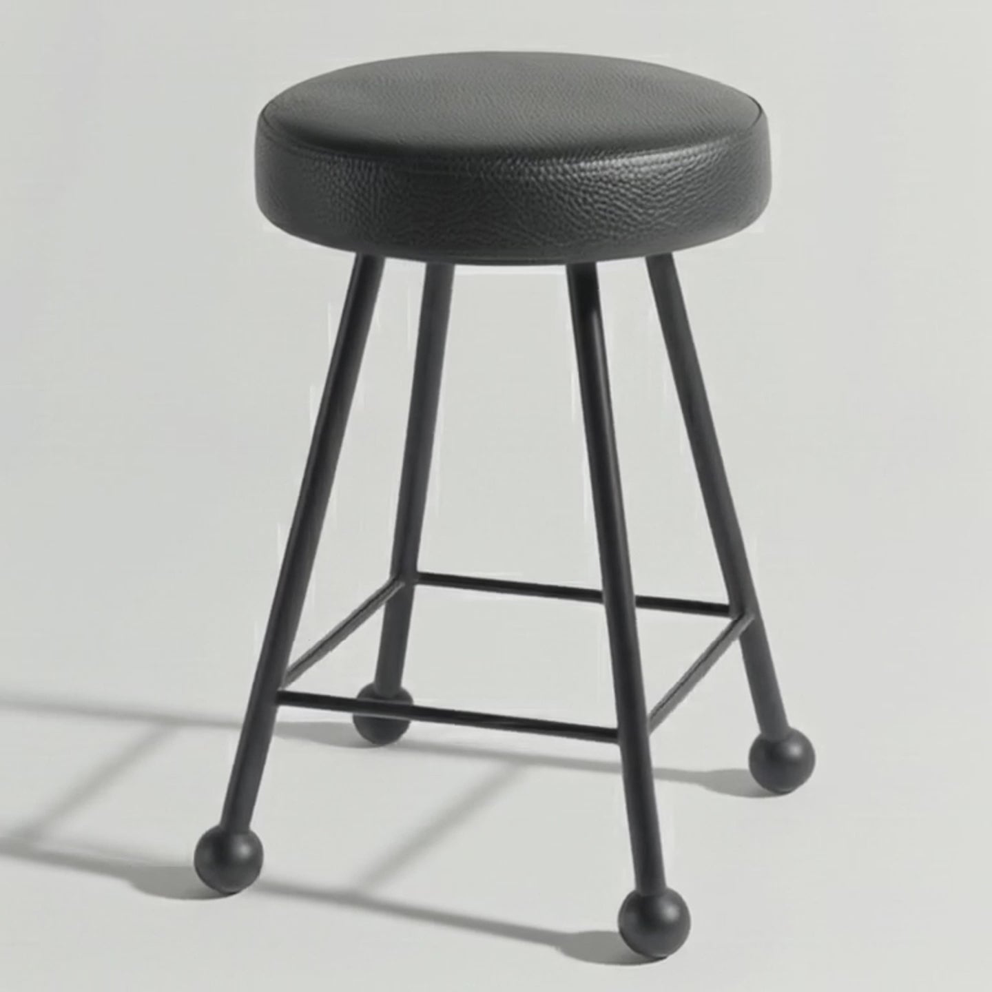 Tabure Deri Döşemeli Simsiyah Metal Ayaklı – 47cm