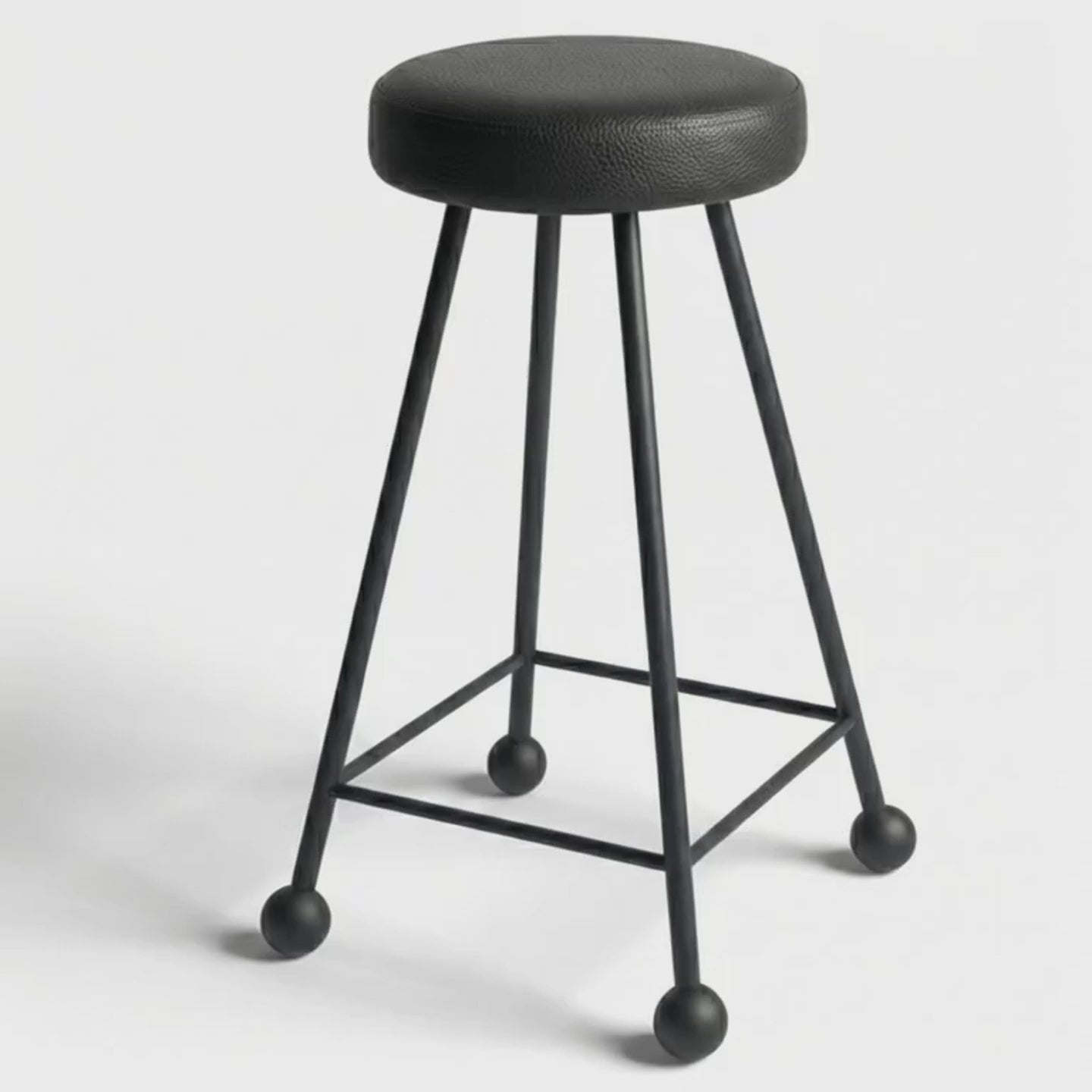 Bar Taburesi Deri Döşemeli Simsiyah Metal Ayaklı – 65cm