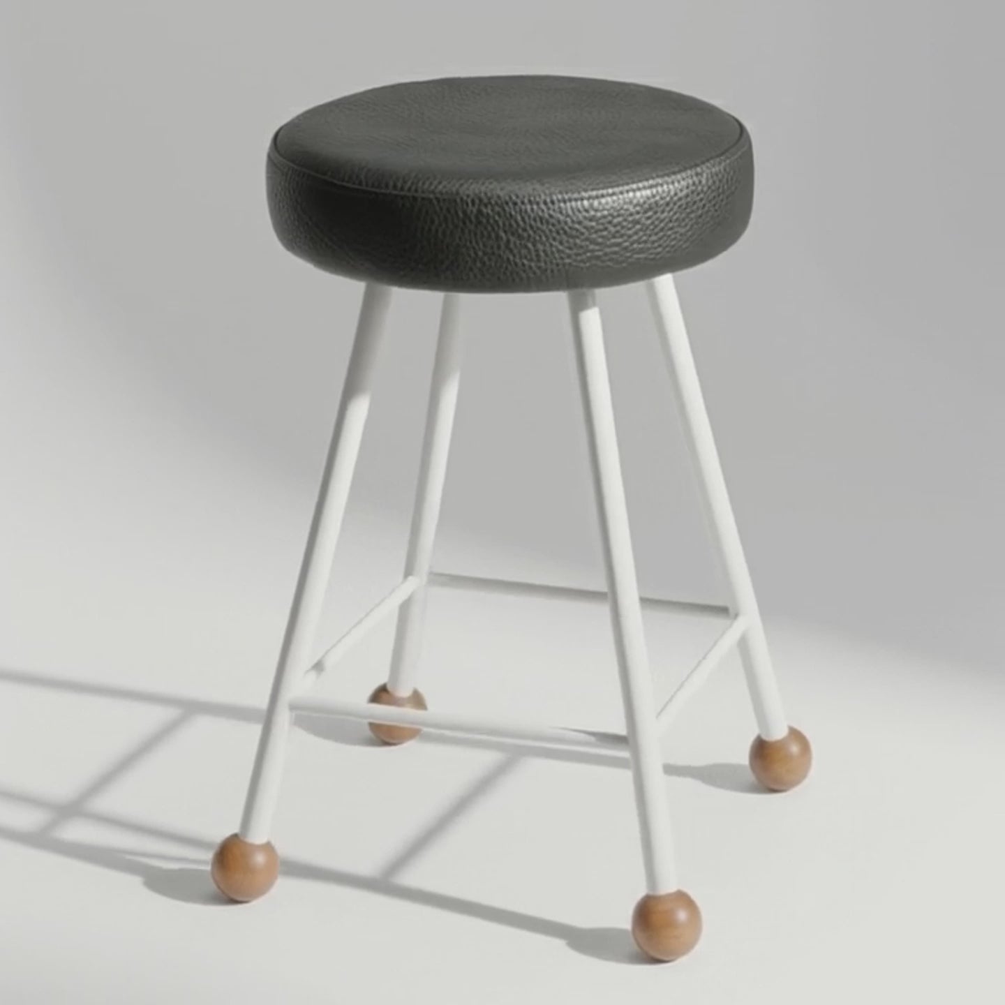 Tabure Deri Döşemeli Beyaz Metal Ayaklı – 47cm